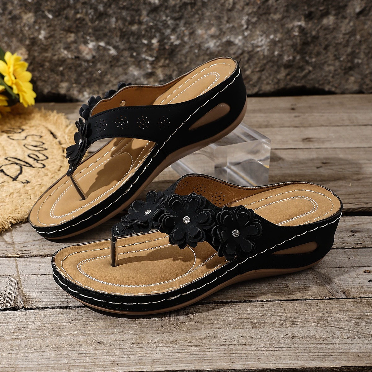 Floral Decor Wedge Heel Flip Flop Sandals