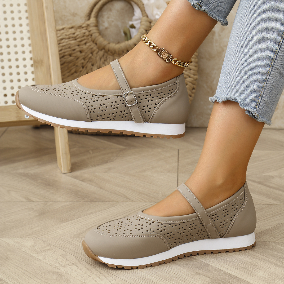 Ladies Hollow‑Out Mary Jane Lightweight Walking Flats