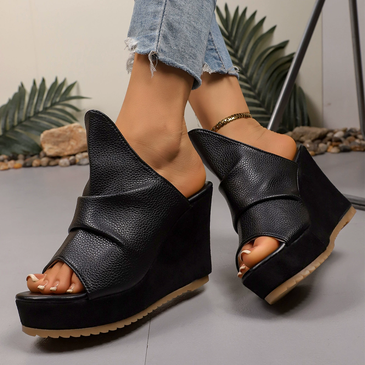 Comfortable platform wedge sandals