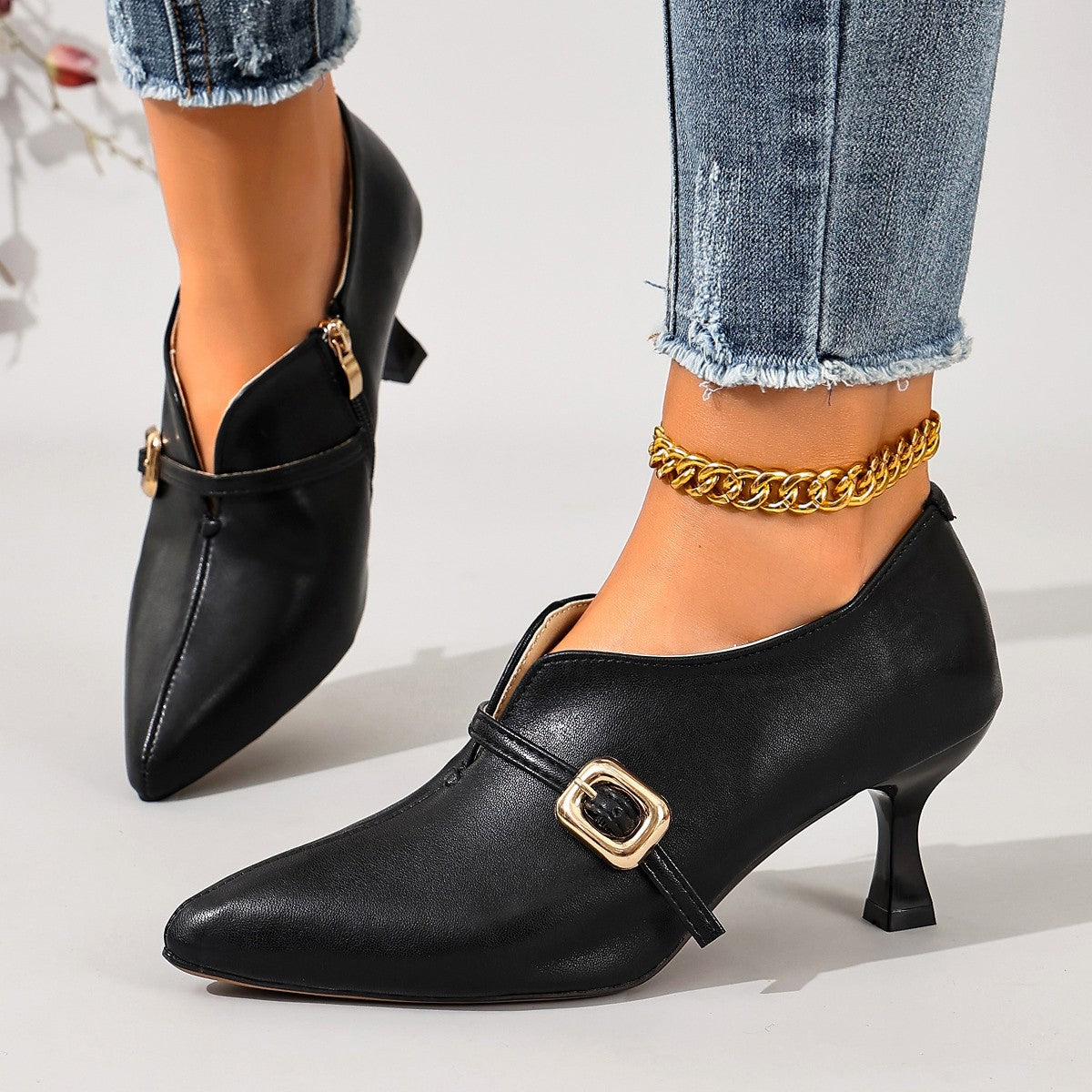 Pointed Toe Mid Heel Pumps